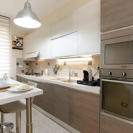 Aureliana House