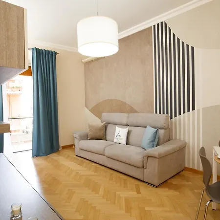 Aureliana House *
